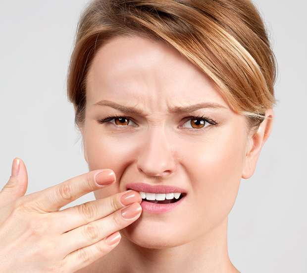 Foothill Ranch What Should I Do If I Chip My Tooth?