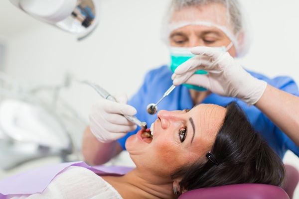Life After A Tooth Extraction: How To Reduce The Risk Of Dry Socket